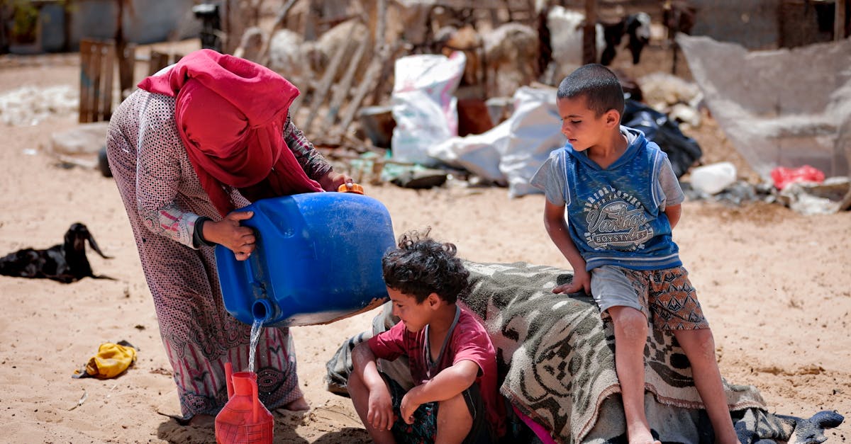 حصيلة العدوان على غزة ترتفع إلى 72,594 شهيدًا