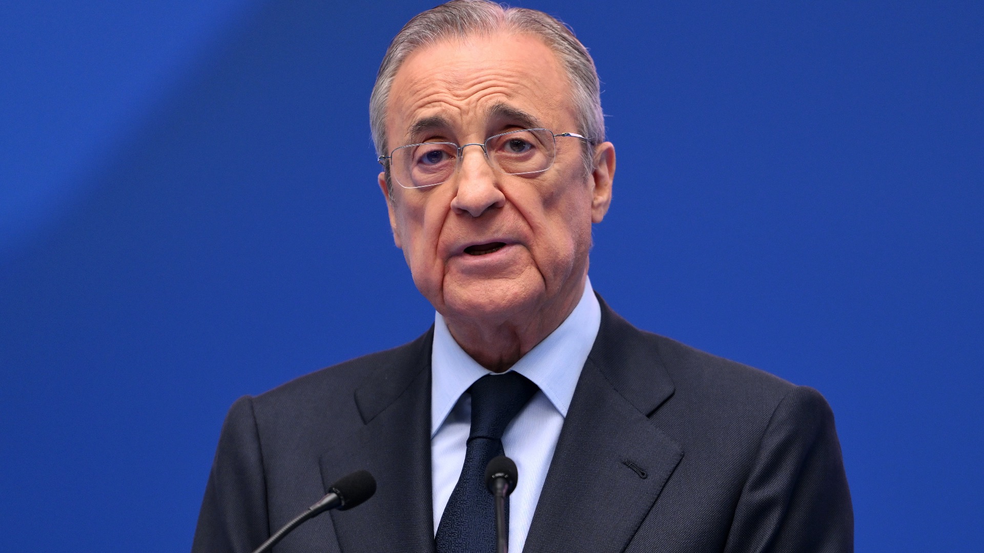 ريال مدريد يحدد مدربه المفضل رغم شرط الإفراج