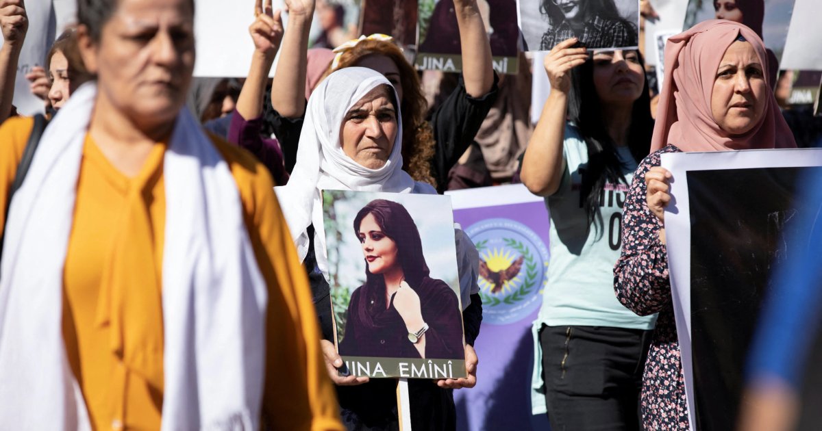 Arrest of Two Iranian Women in the US Linked to Soleimani