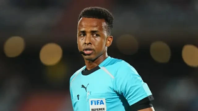 فيفا يمنح الحكم الصومالي عمر أرتان مكافأته رغم الاستبعاد