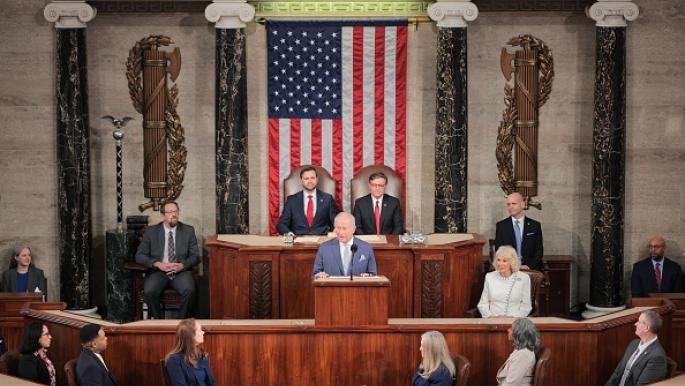 دعوة الملك تشارلز للدفاع عن القيم الديمقراطية