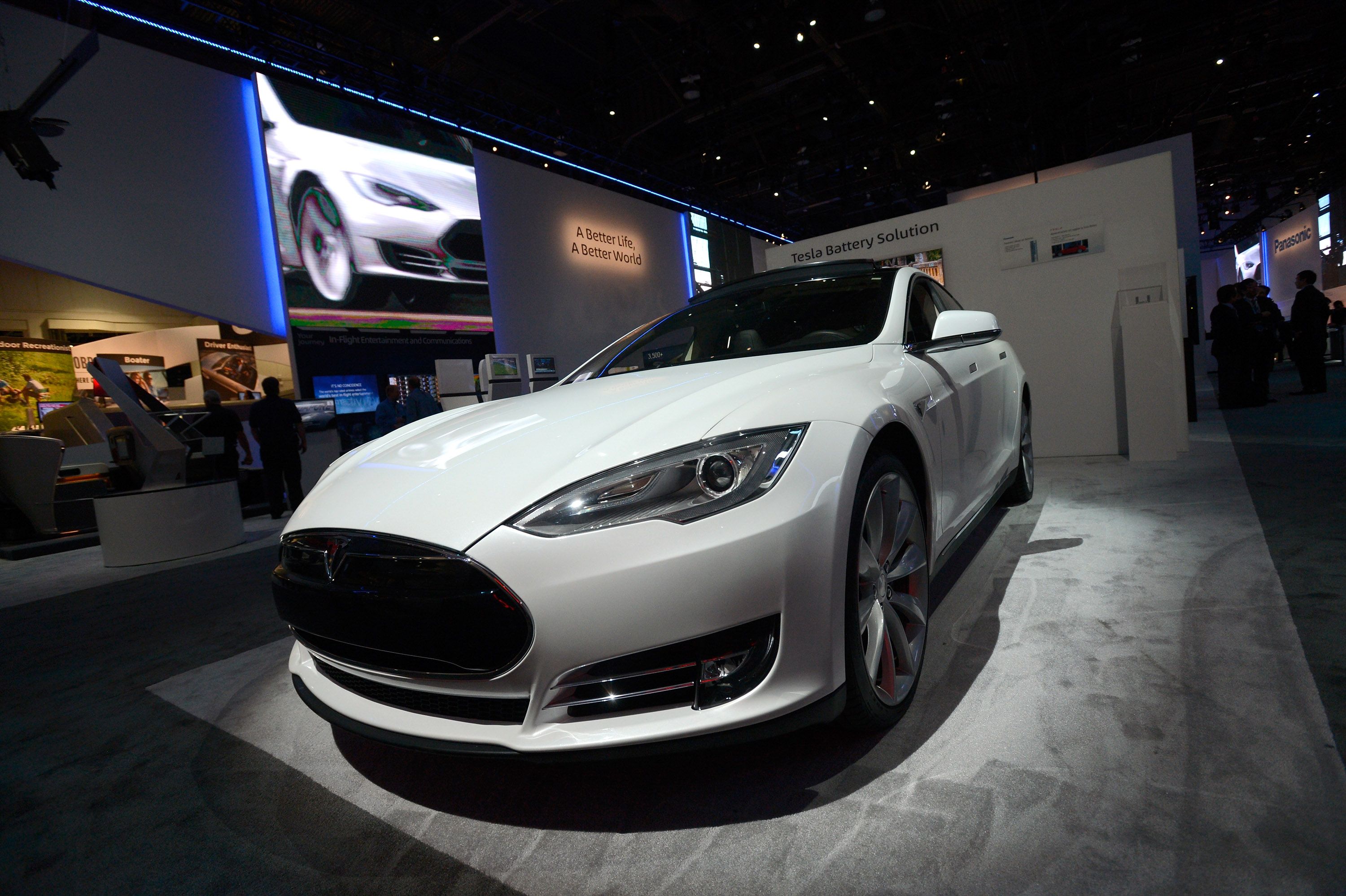 تسلا توسع وجودها في اليابان