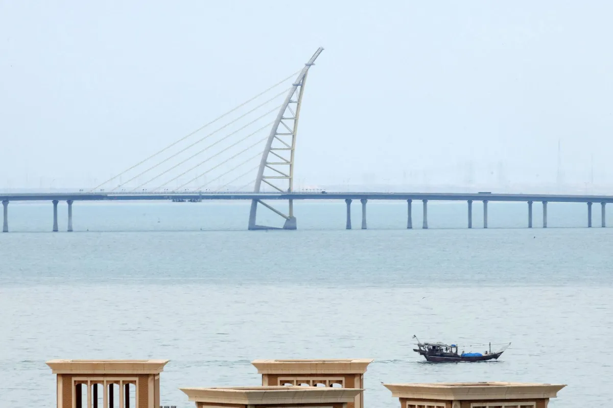 Kuwait's Business Activity Declines Due to War