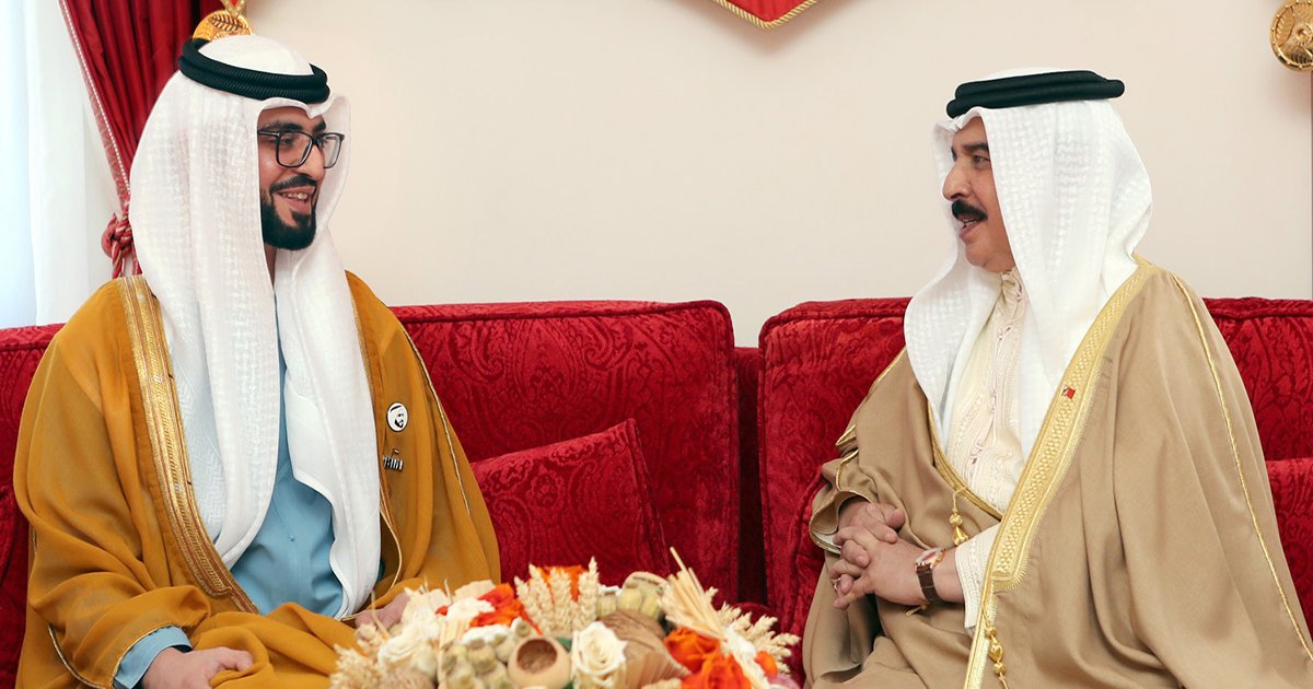 Crown Prince Welcomes UAE Ambassador to Bahrain