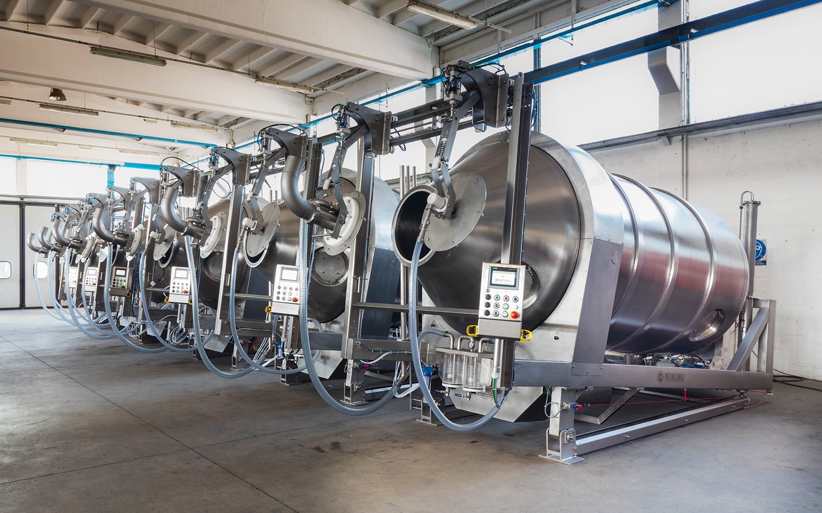 طريقة تمليح السردين في المنزل لشم النسيم