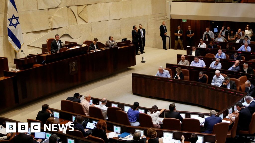 Israeli Law Allows Death Penalty for Palestinian Prisoners
