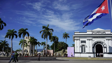 Resume Flights to Cuba After Fuel Crisis