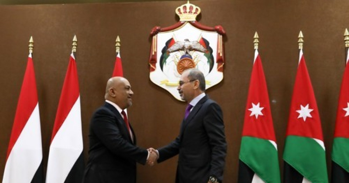 العيسوي يعزي بوفاة الوزير الأسبق خالد العمري