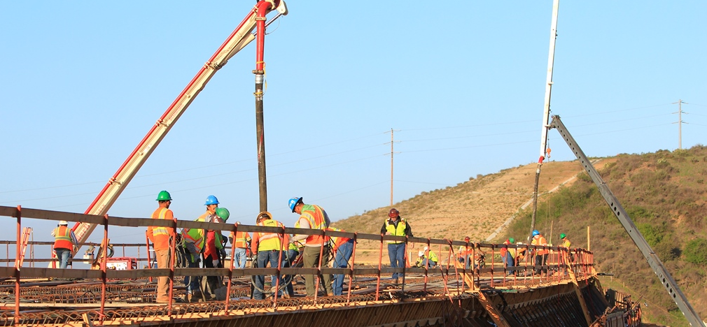 بناء 16 جسرًا جديدًا في بانجارماسين الإندونيسية