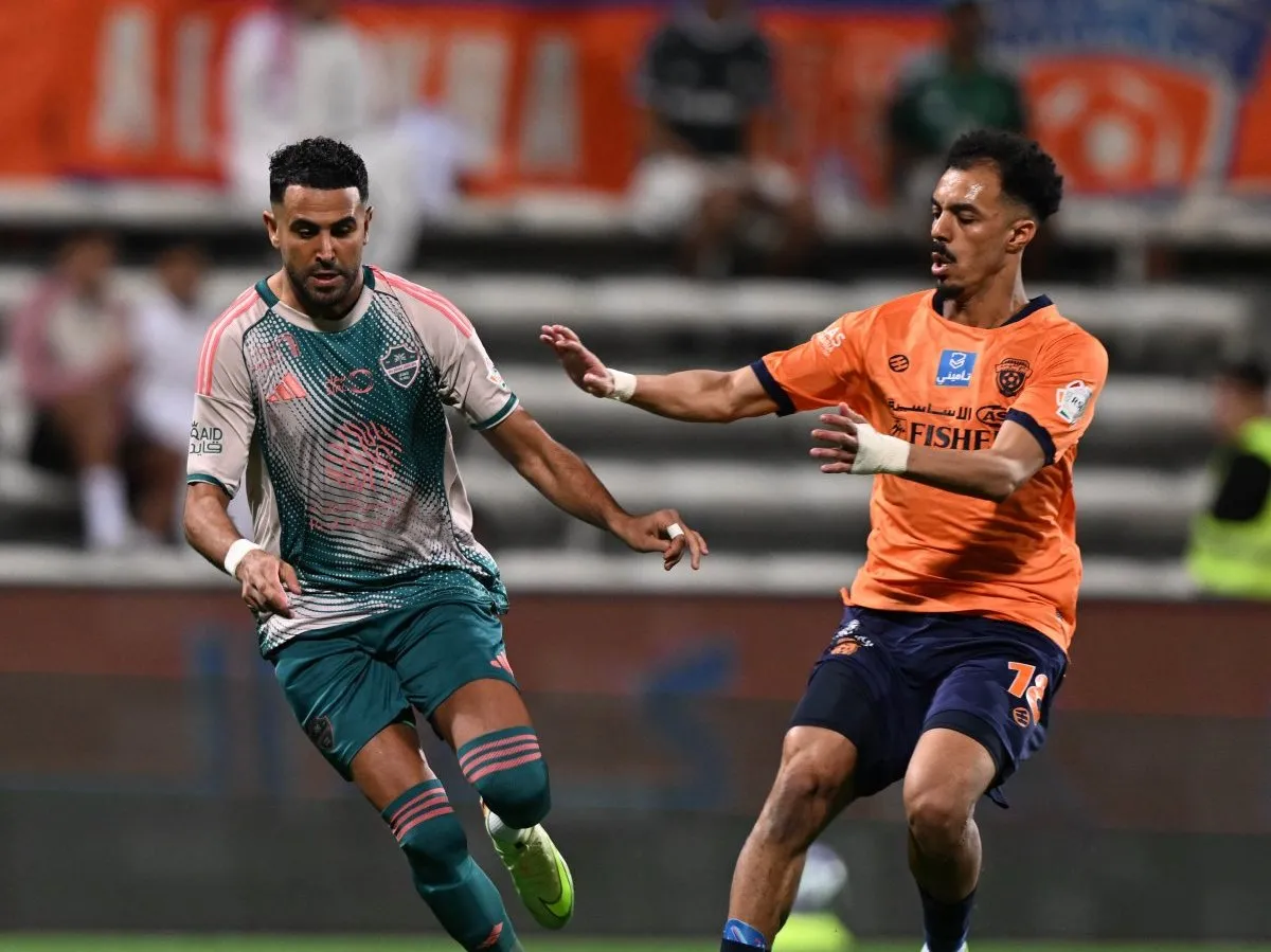 الأهلي يطالب بالتحقيق في أخطاء التحكيم