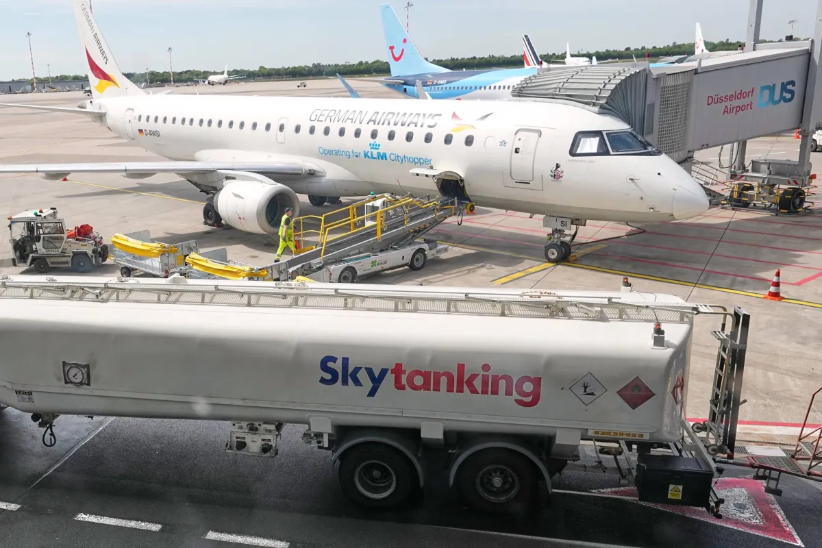 توقف إمدادات وقود الطائرات من الشرق الأوسط يهدد أوروبا