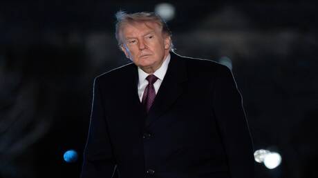 Trump mobilizes amid search for missing pilot in Iran