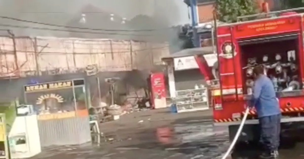 Incendie à Bekasi : 17 morts dans une station de gaz