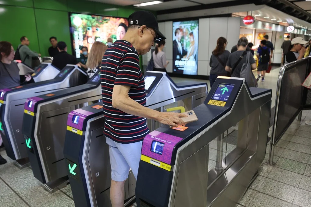 Hong Kong Refuses to Limit Subsidized Public Transport