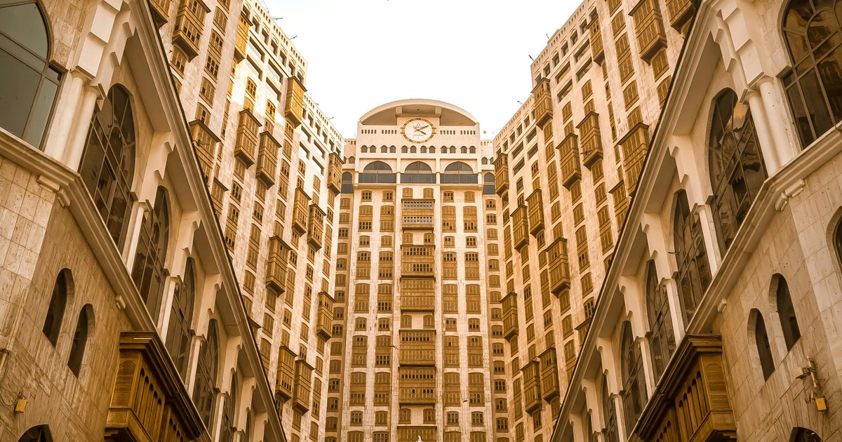 Prohibit Accommodation for Visit Visa Holders in Mecca