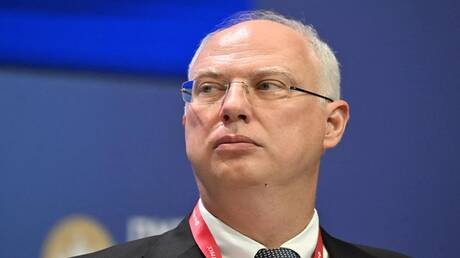 دميترييف يدعو السويد لطلب الوقود الروسي