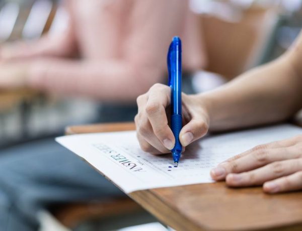 Tragischer Unfall am ersten Prüfungstag