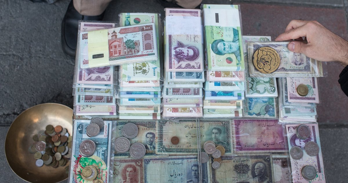 تدهور الريال الإيراني وأثره على المنطقة