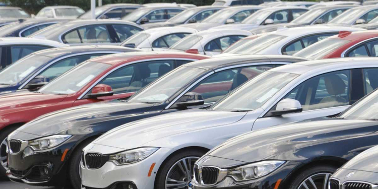 تحقيقات في استخدام غير قانوني لمركبات حكومية في جاكرتا