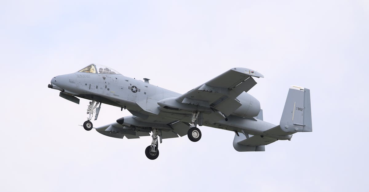 الكويت تتصدى لهجمات صاروخية وطائرات مسيرة