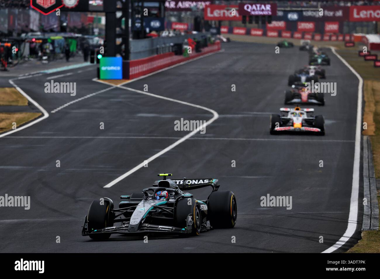 كيمي أنتونيللي يفوز بجائزة اليابان الكبرى في الفورمولا 1