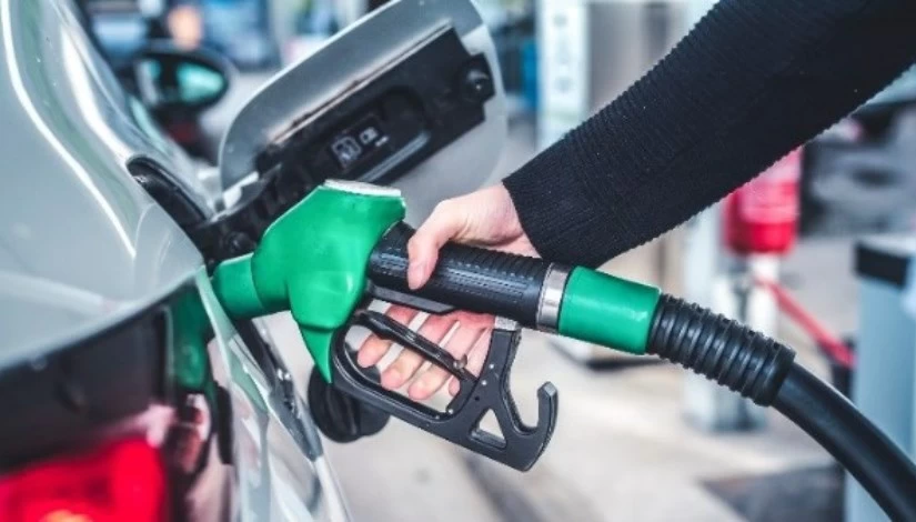 Augmentation des prix du carburant aux Émirats avril 2026