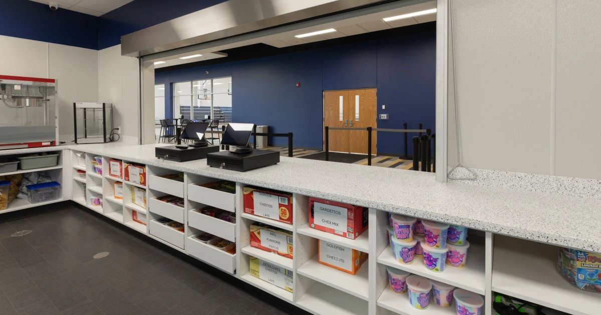 افتتاح مركز الصيد التعاوني ومصنع الثلج في طور سيناء