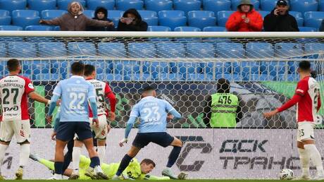 لوكوموتيف موسكو يتعرض لهزيمة مفاجئة أمام كريليا سوفييتوف