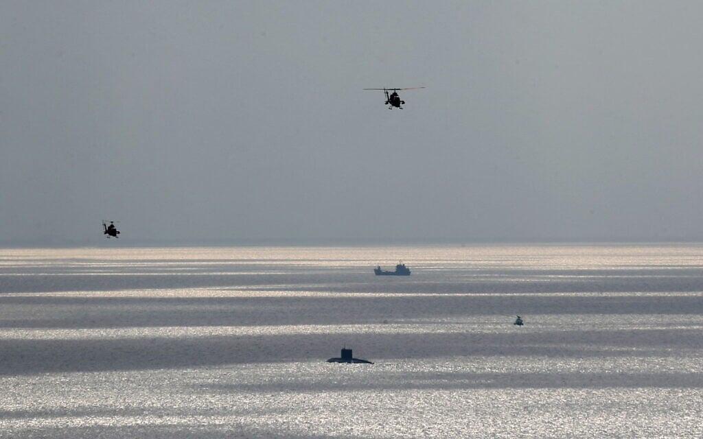 إيران توقف الملاحة في مضيق هرمز وسط تصاعد التوترات