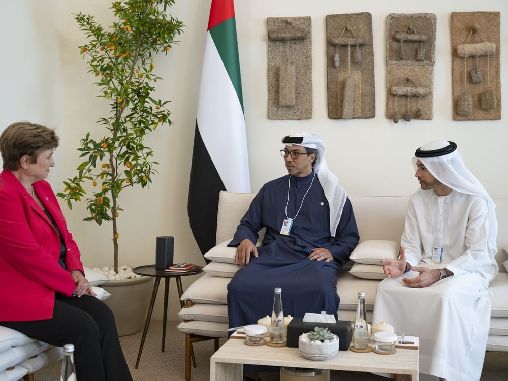 د. مساعد الرشیدی کے مضامین: اقتصادی تجزیے فراہم کریں