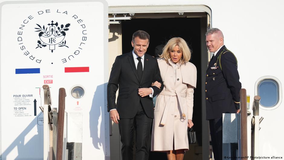 ماكرون يرد على سخرية ترامب بشأن زواجه