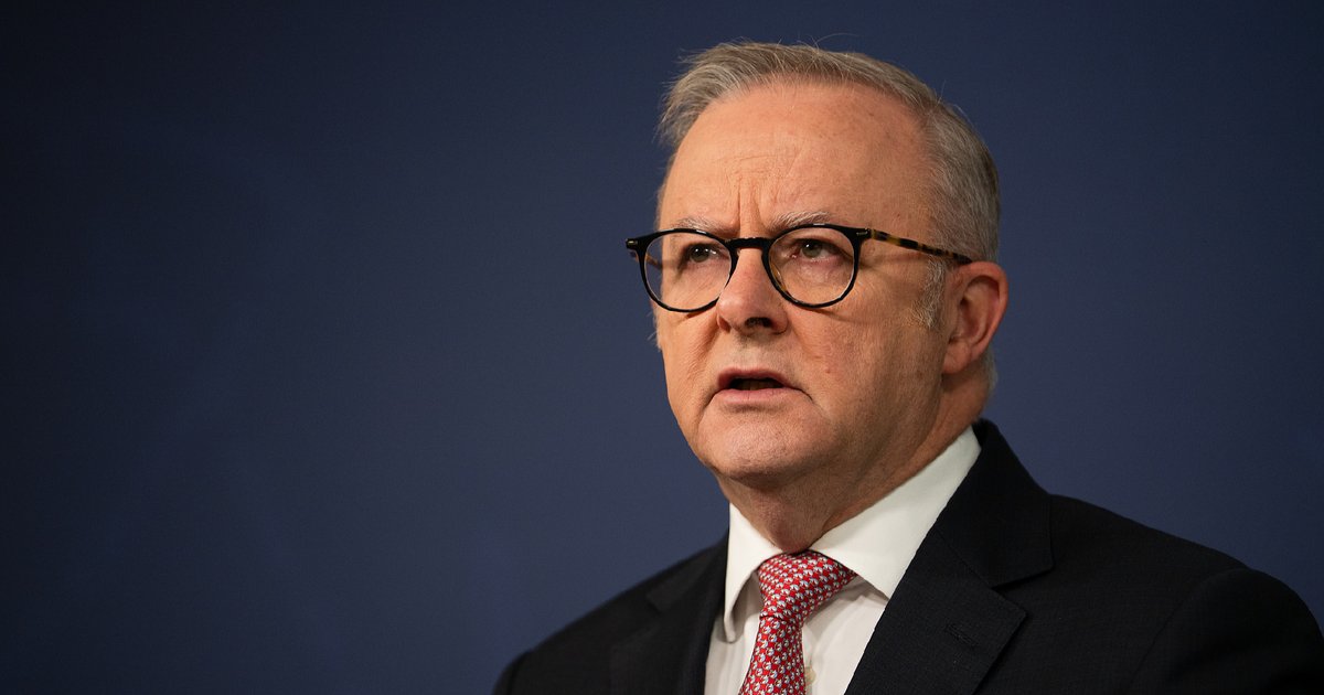 Crise pétrolière : Albanese appelle à économiser le carburant