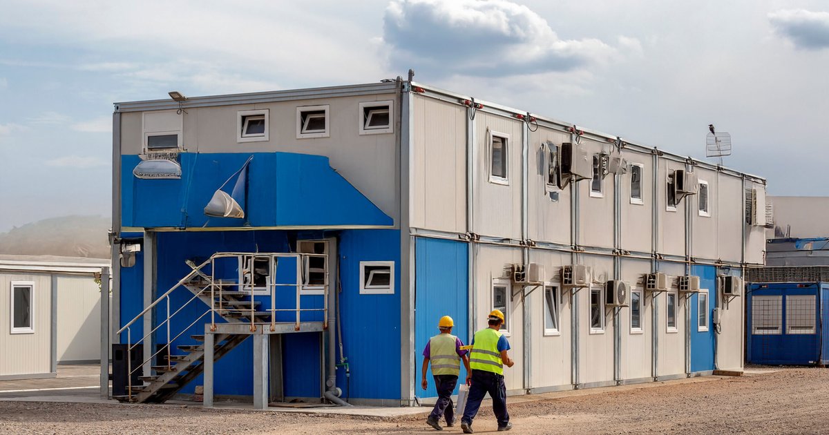 Shop Closures in Dairb Negm: Deputy Governor Inspects Streets