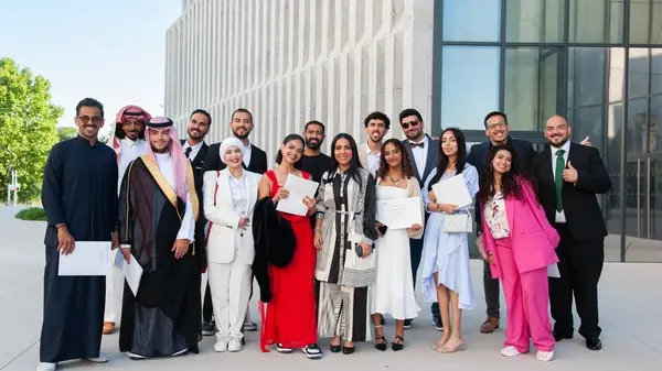 تخريج أول دفعة سعودية في الإعلام المالي