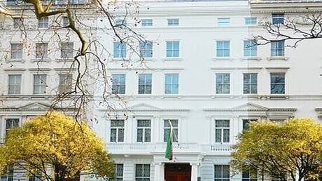 لندن تستدعي السفير الإيراني بسبب منشورات تحريضية