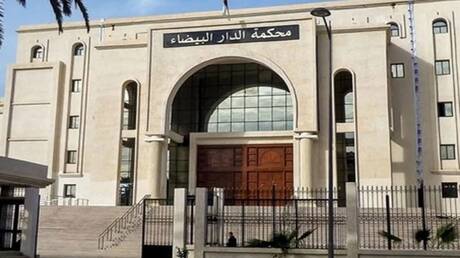 الجزائر: أحكام بالسجن لأعضاء شبكة فساد بوزارة التجارة
