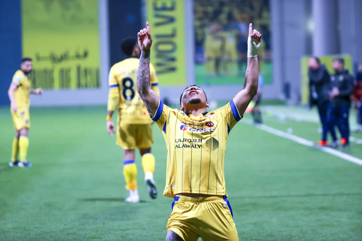 تعاون يفاوض مارتينيز لتجديد العقد