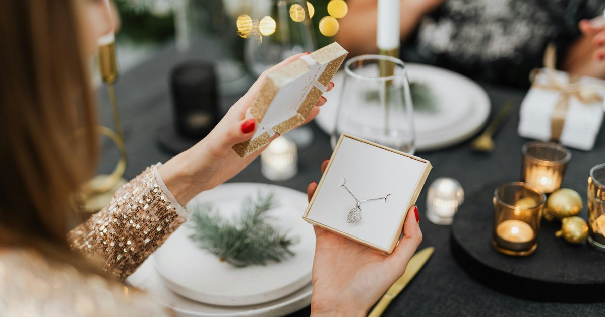 بنك النفايات المبهج في جاكرتا لتحسين إدارة النفايات