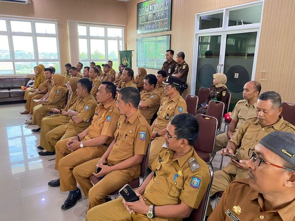 تعزيز الرقابة على برنامج التغذية المجانية في إندونيسيا