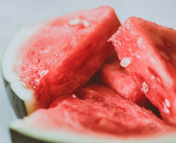 وفاة عائلة في مومباي بعد تناول بطيخ ملوث