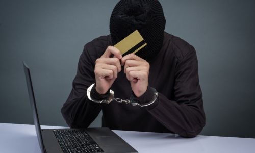 Festnahme von Bahrainis wegen Diebstahls von Gold und Eigentum