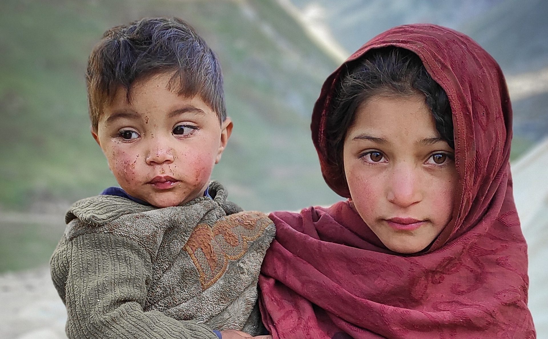 دعوة رمضان عبد المعز لمساعدة المحتاجين