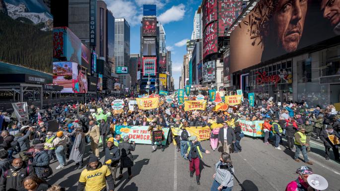 Erwachen der amerikanischen Gesellschaft: Herausforderungen und Chancen