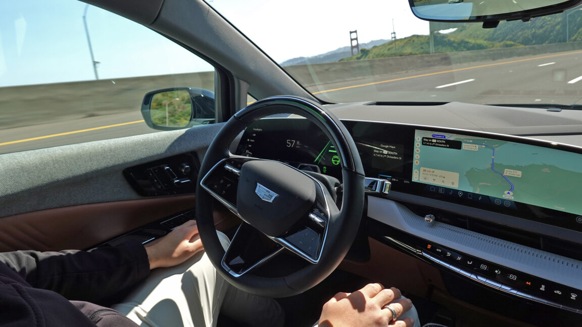 جنرال موتورز تحقق إنجازاً في القيادة الذاتية