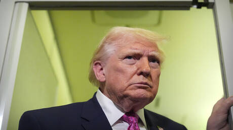 Trump praises Karaj bridge bombing, urges Iran for deal