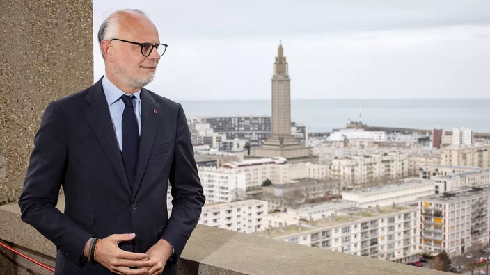 اقتراحات إدوارد فيليب حول الهجرة في فرنسا