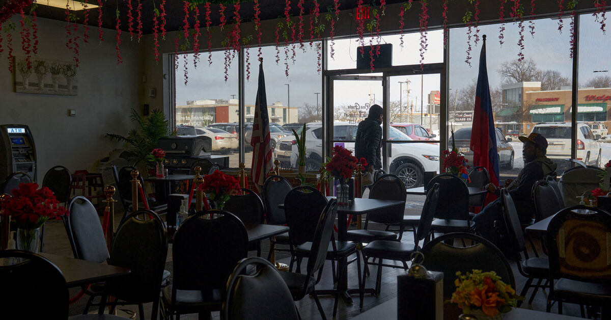 المحكمة العليا الأمريكية تنظر في إجراءات ترامب ضد المهاجرين