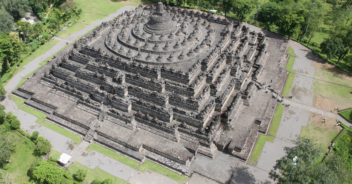 Borobudur-Tempel als globales religiöses Zentrum stärken