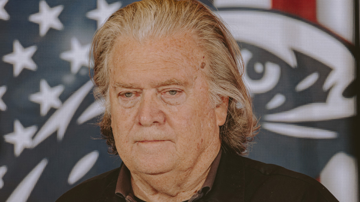 Bannon appelle à envoyer les fils des dirigeants du Golfe en Iran