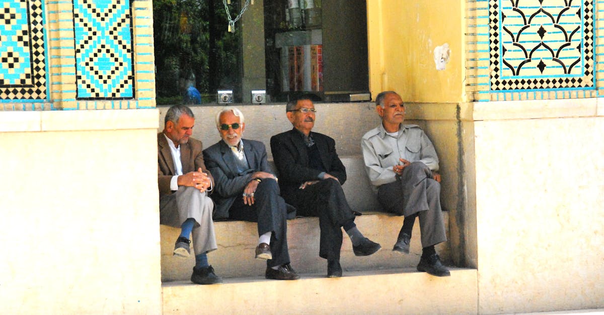 تصاعد التهديدات الأمريكية تجاه إيران وتأثيرها على الشرق الأوسط